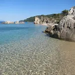 Spacious Close To An Amazing Sithonia Holiday home *