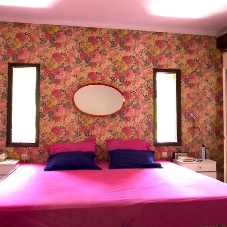 Spacious Close To An Amazing Sithonia Semesterbostad