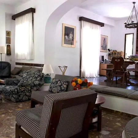 Spacious Close To An Amazing Sithonia