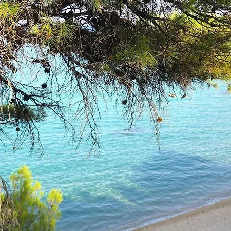 Spacious Close To An Amazing Sithonia Feriehus Vourvourou