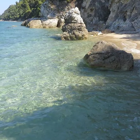 Vakantiehuis Spacious Close To An Amazing Sithonia Vourvourou