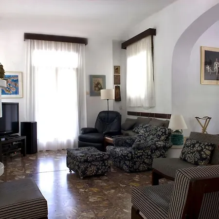 Spacious Close To An Amazing Sithonia Casa de Férias