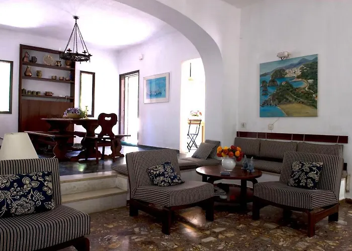 Spacious Close To An Amazing Sithonia Дом отдыха