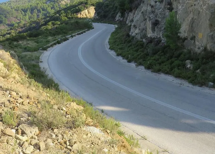 Spacious Close To An Amazing Sithonia Дом отдыха Вурвуру