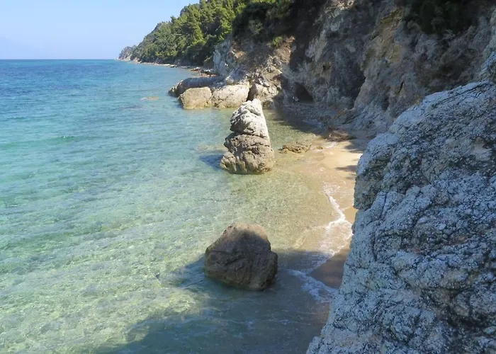 Spacious Close To An Amazing Sithonia Дом отдыха Вурвуру